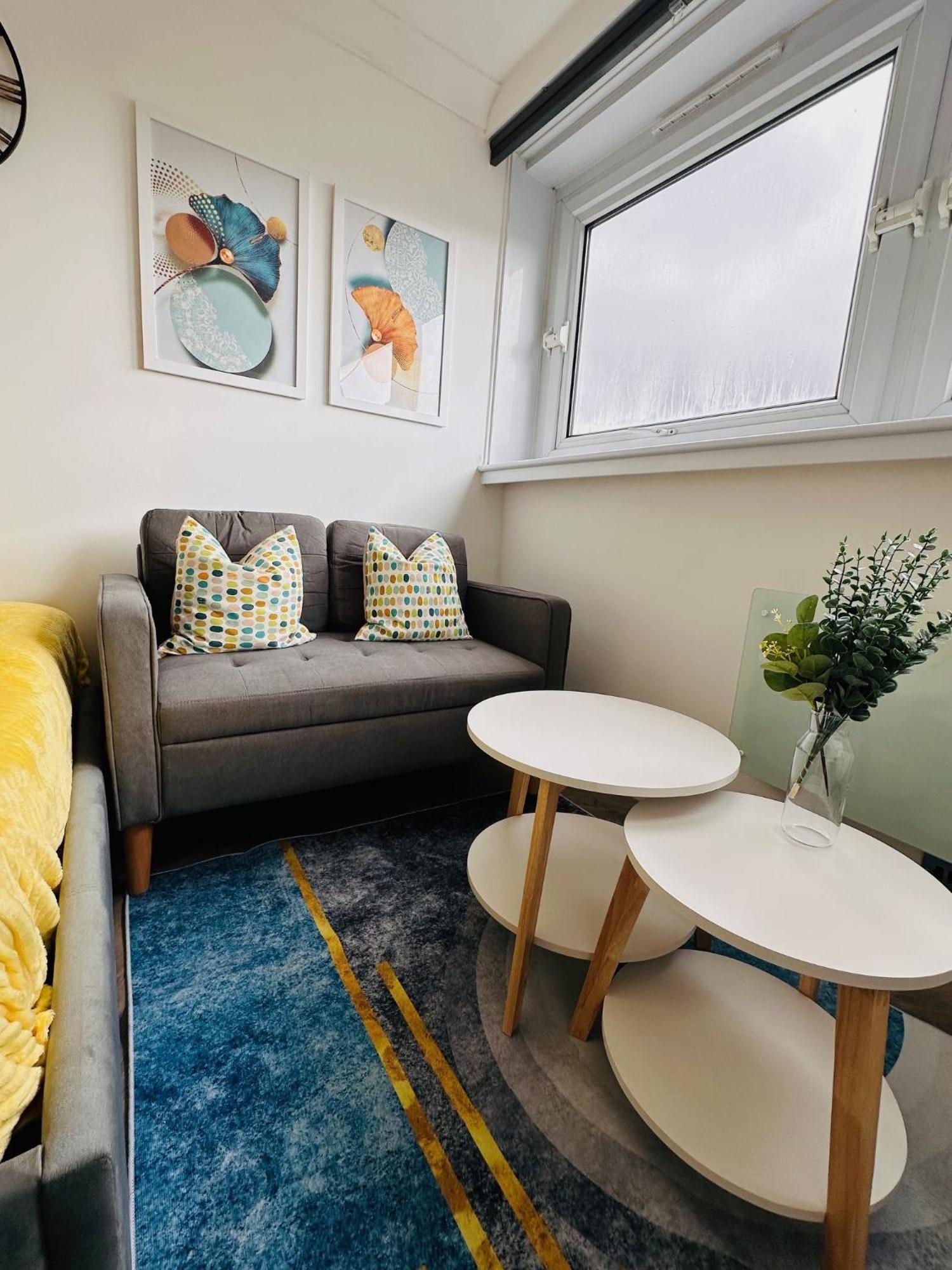 R1 - Private Room In Modern Shared Apartment, Each With Kitchenette, Central Birmingham Bagian luar foto